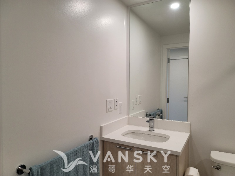 230110090739_bathroom 1.jpg